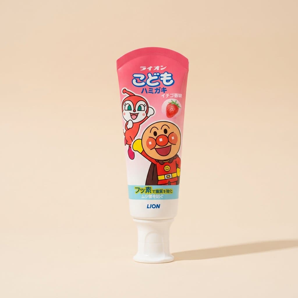 Детская зубная паста с ароматом клубники LION Kids Strawberry, с 3 лет 40g — фото 1