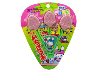 Леденцы с клубничным вкусом Lotte Ichigo Lollipop (3 шт) — фото 1