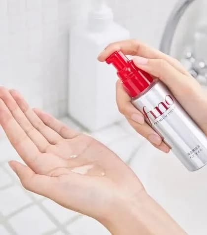 Восстанавливающее масло-сыворотка для волос с термозащитой Shiseido Fino Premium Touch Hair Oil (70 мл) — миниатюра 2