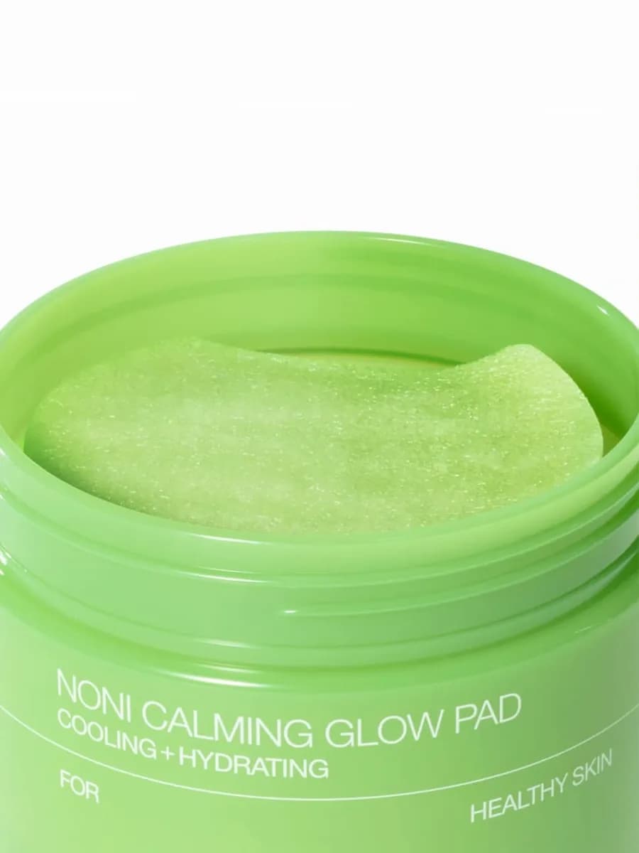 Celimax The Real Noni Calming Glow Pad Успокаивающие тонер-пэды с экстрактом нони  160 мл, 50 шт — миниатюра 2