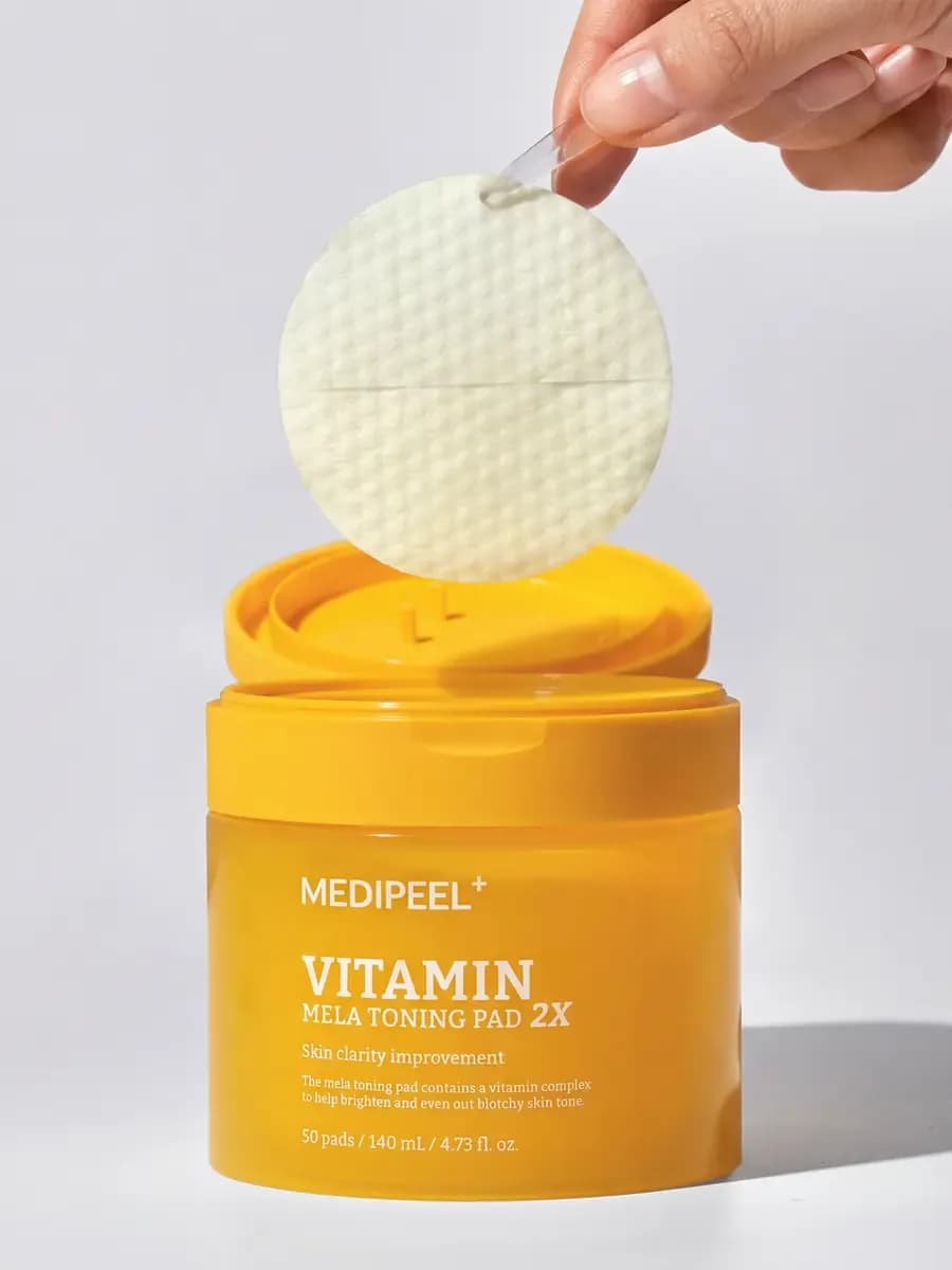 Medi-Peel⁺ Vitamin Mela Toning Pad 2Х  Витаминные тонер-пэды для ровного тона и сияния кожи 50 шт/140 мл — фото 1
