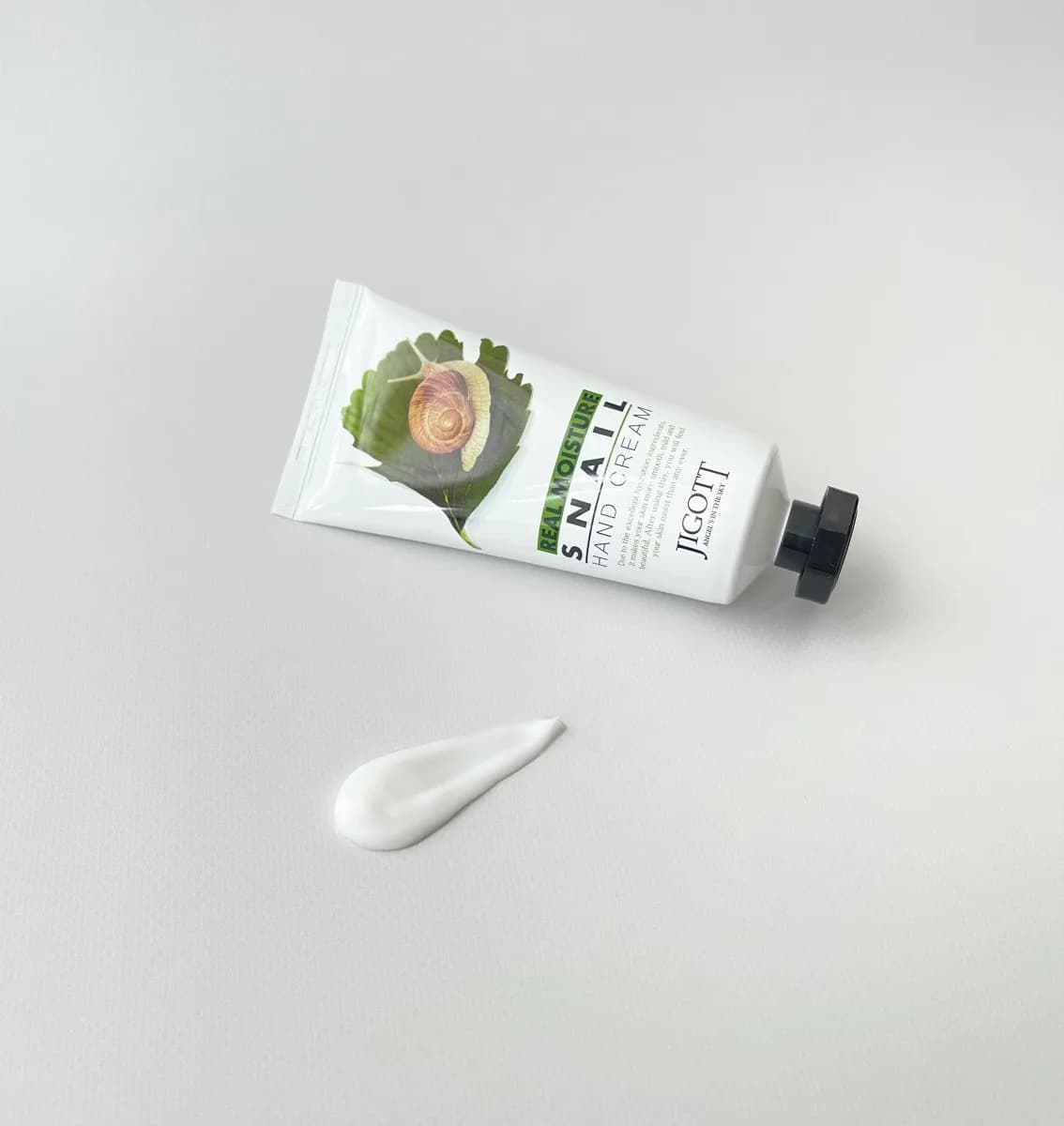 Увлажняющий крем для рук с муцином улитки Jigott Real Moisture Snail Hand Cream — миниатюра 2