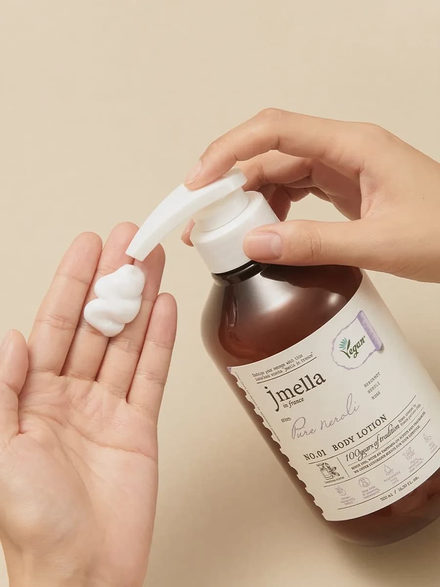 Парфюмированный веганский лосьон для тела Jmella In France Pure Neroli Body Lotion  №01 /Бергамот, нероли, белый мускус/ — фото 1